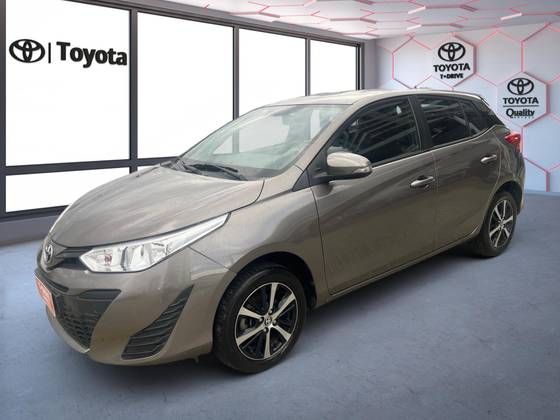 TOYOTA YARIS 1.3 16V FLEX XL LIVE MULTIDRIVE TOYOTA YARIS 1.3 16V FLEX XL LIVE MULTIDRIVE